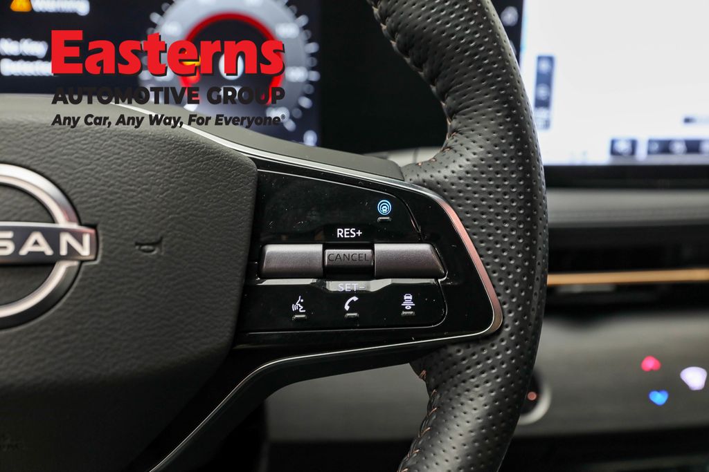 Used 2023 Gray Nissan ENGAGE image 16