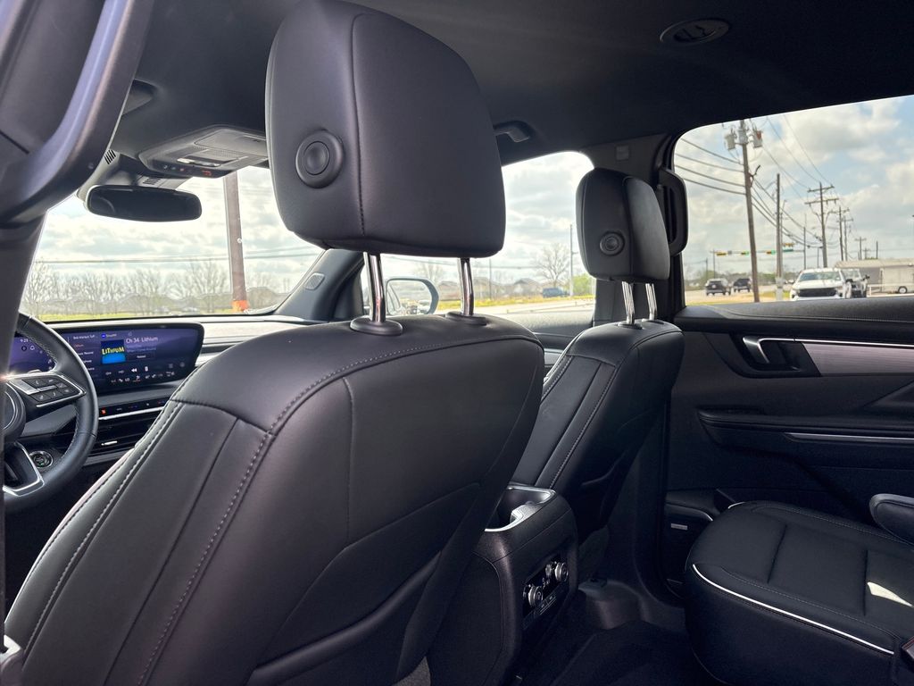 Used Car 2025 Buick Enclave  Preferred For Sale Under $40,000 In Austin, Texas