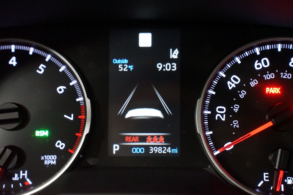 Thumbnail: 2021 Toyota RAV4 - 16