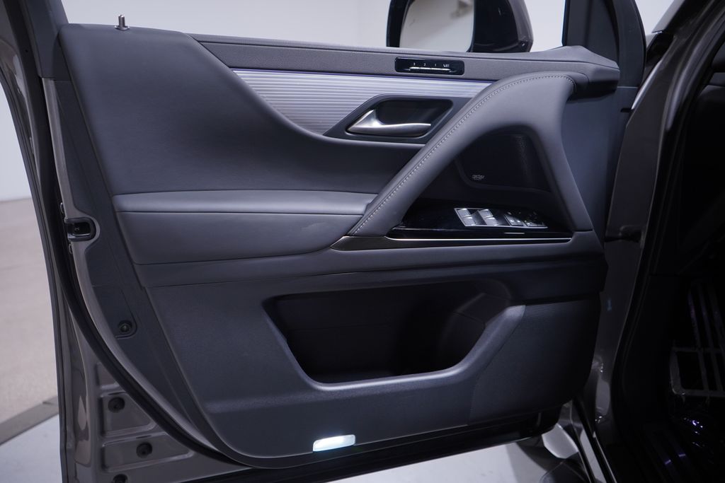 Thumbnail: 2024 Lexus LX - 16