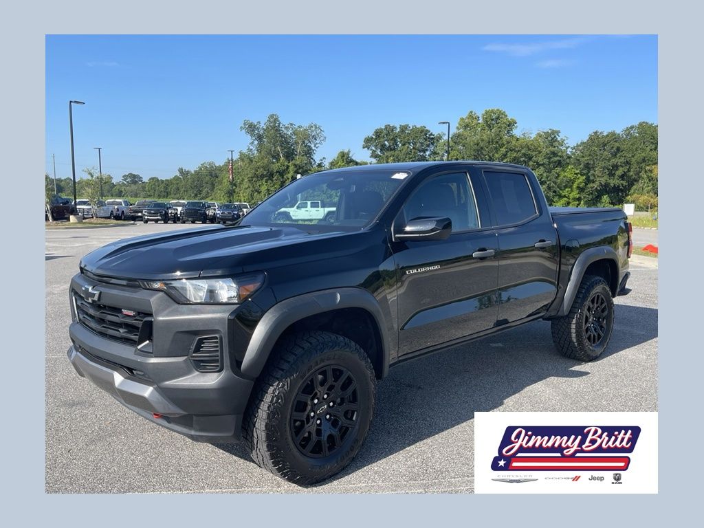 Black 2024 Chevrolet Colorado Pickup Truck Four-Wheel Drive 8-Speed Automatic