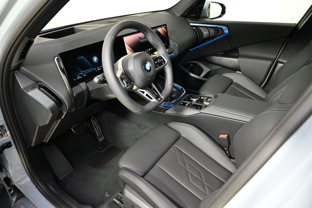 Thumbnail: 2025 BMW X3 - 15