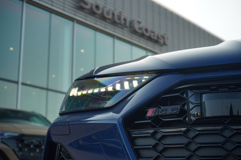 Thumbnail: 2025 Audi RS 6 - 7