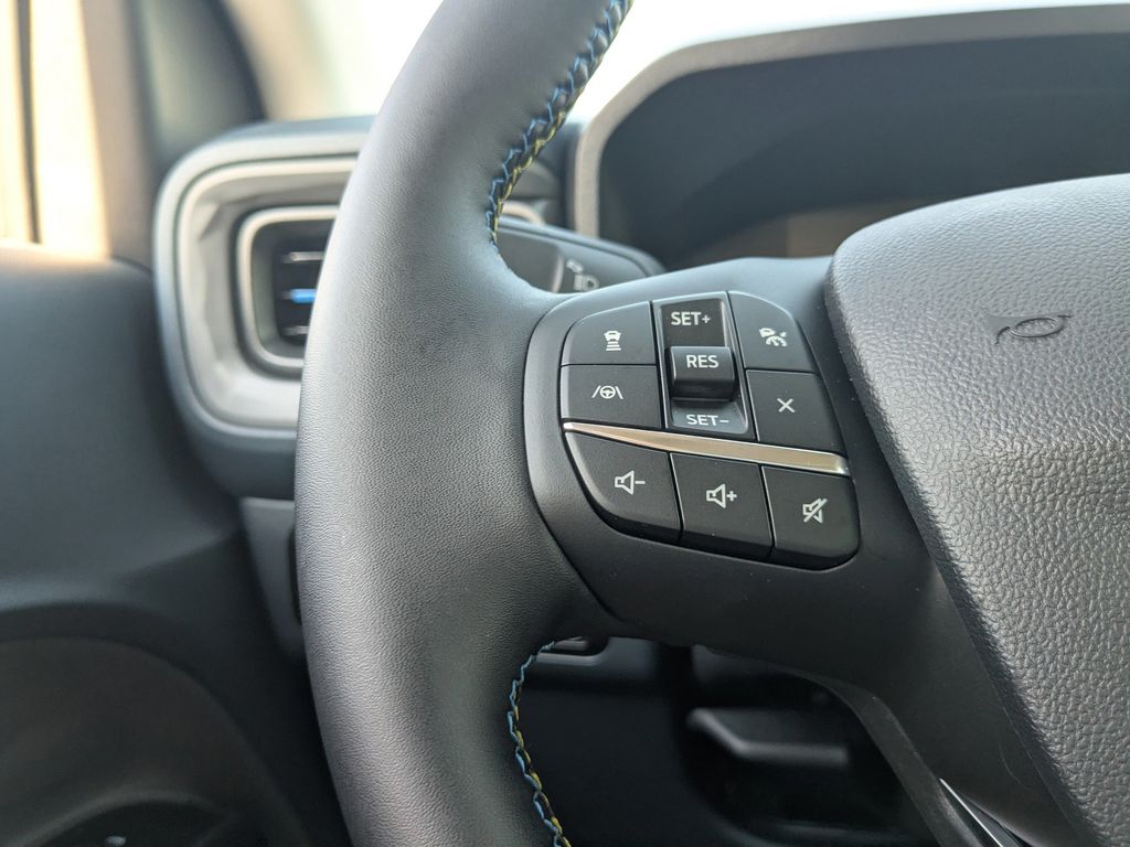 2025 Ford Maverick Lobo