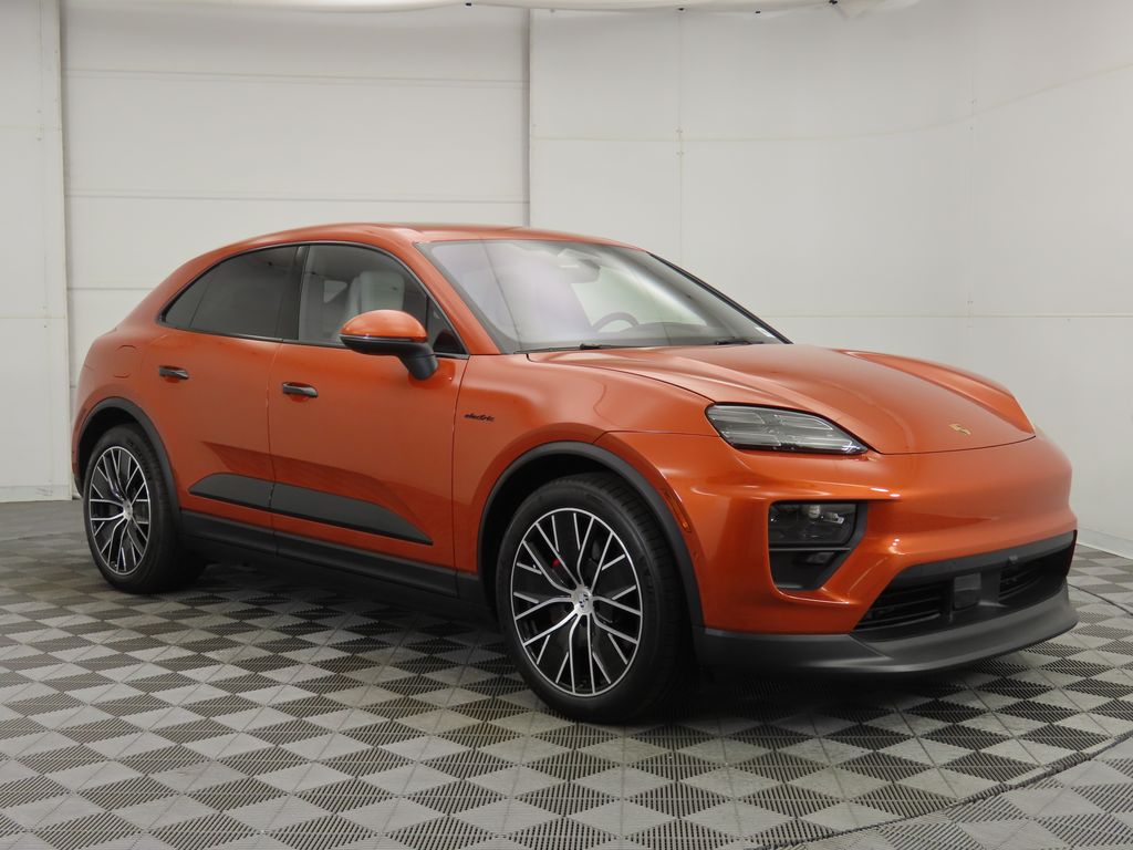 Thumbnail: 2025 Porsche Macan - 9