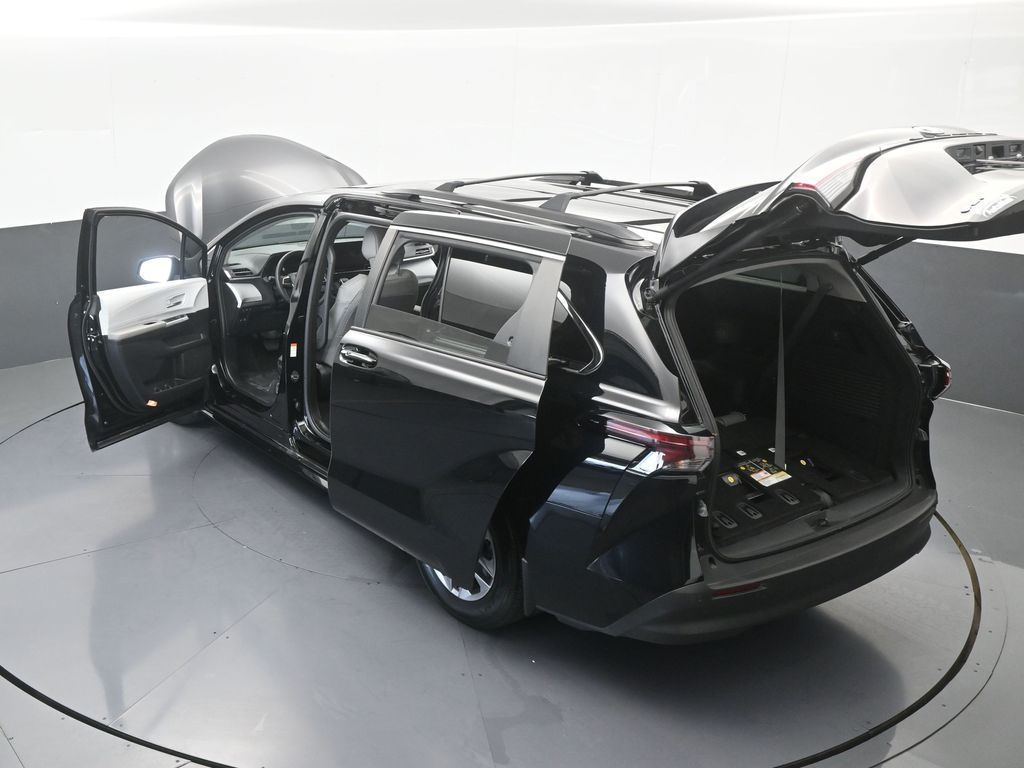 Used 2025 Midnight Black Metallic Toyota XLE image 70
