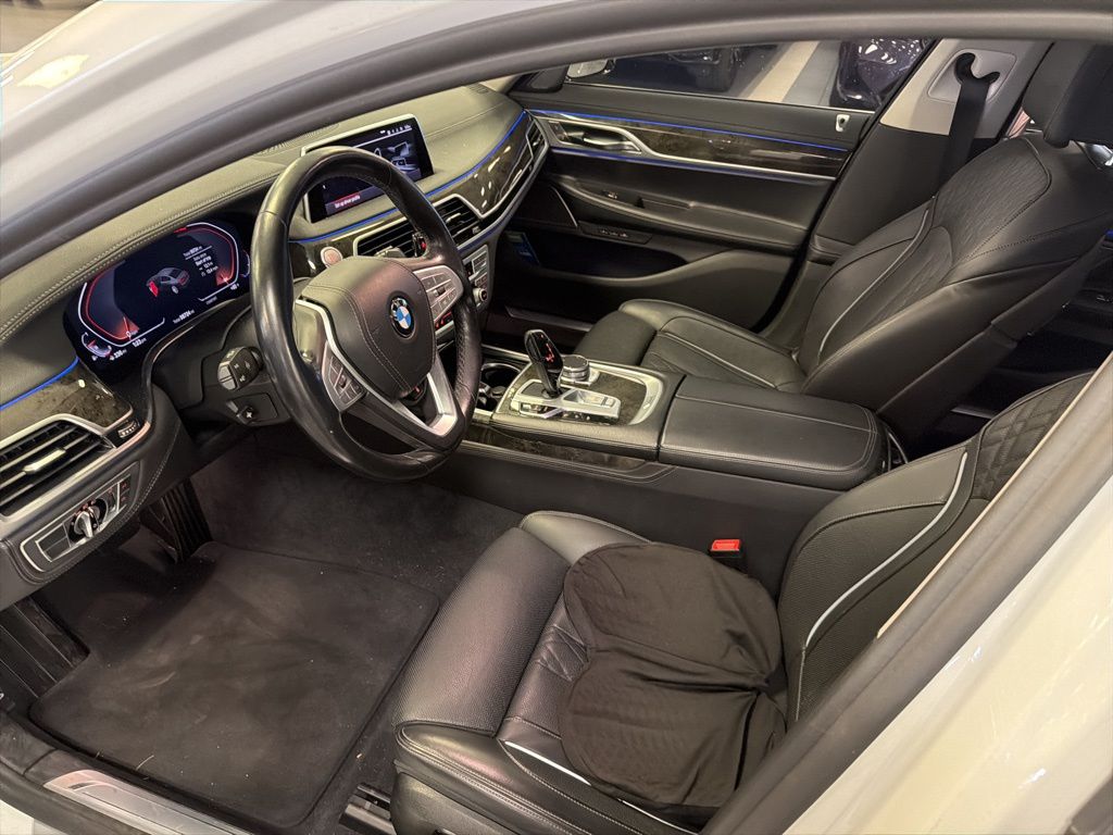 Thumbnail: 2020 BMW 7 Series - 9