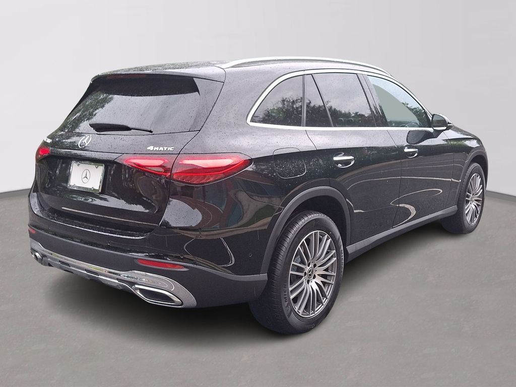 Thumbnail: 2026 Mercedes-Benz GLC - 3