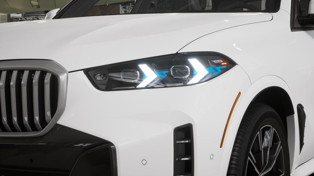 Thumbnail: 2026 BMW X5 - 30