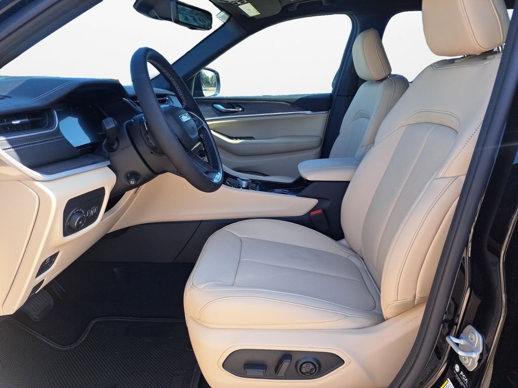 New Car 2025 Jeep Grand Cherokee L  Limited For Sale Under $50,000 In Austin, Texas