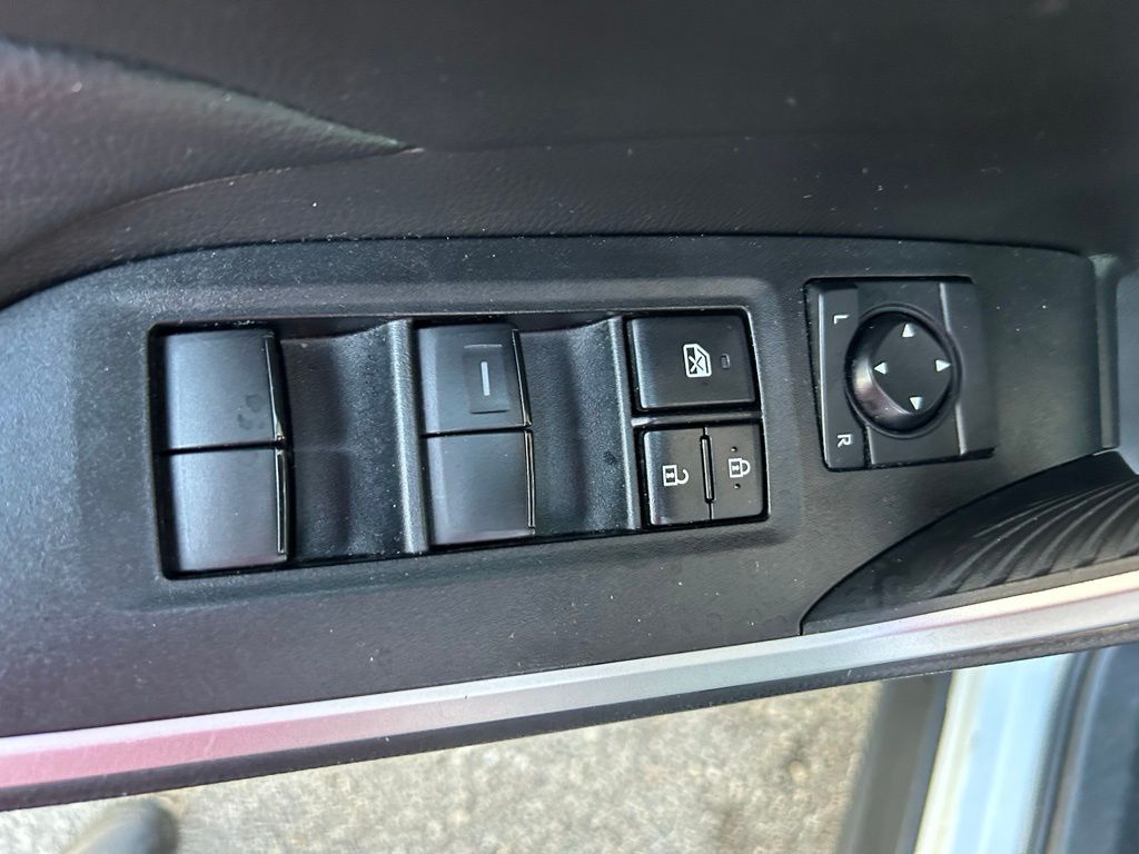 Thumbnail: 2023 Toyota RAV4 - 16