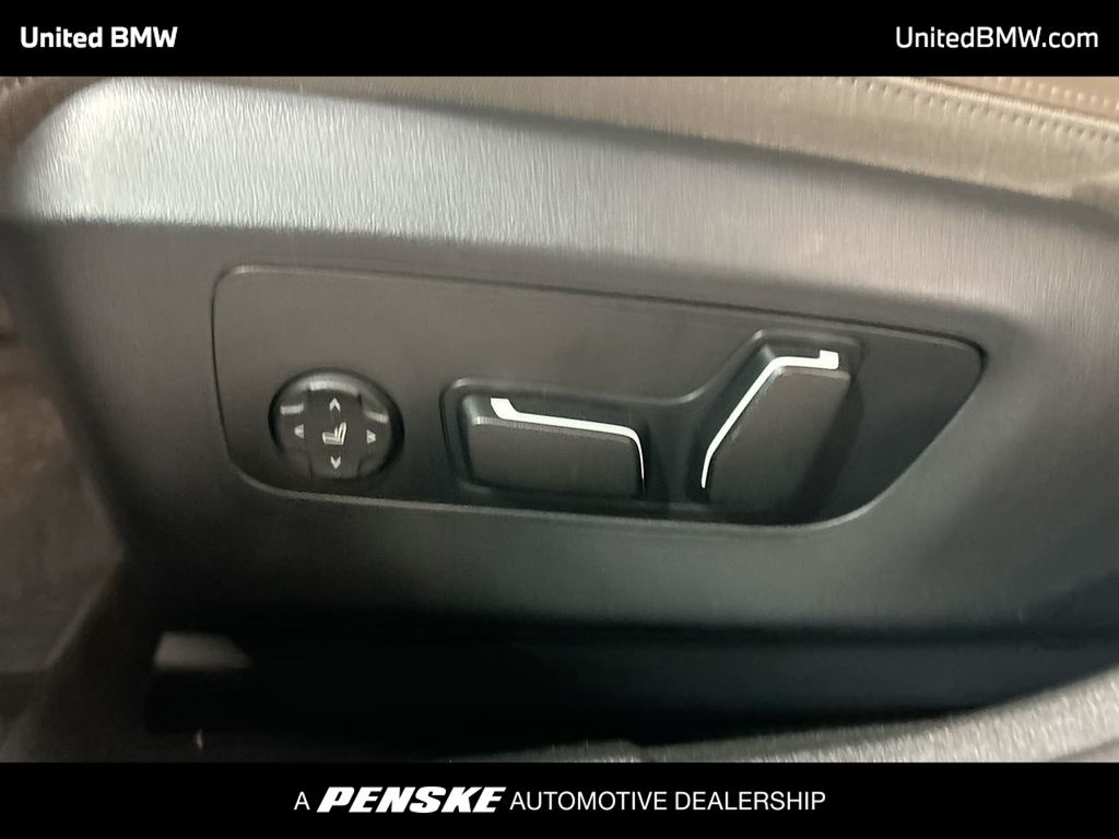 Thumbnail: 2024 BMW 5 Series - 12