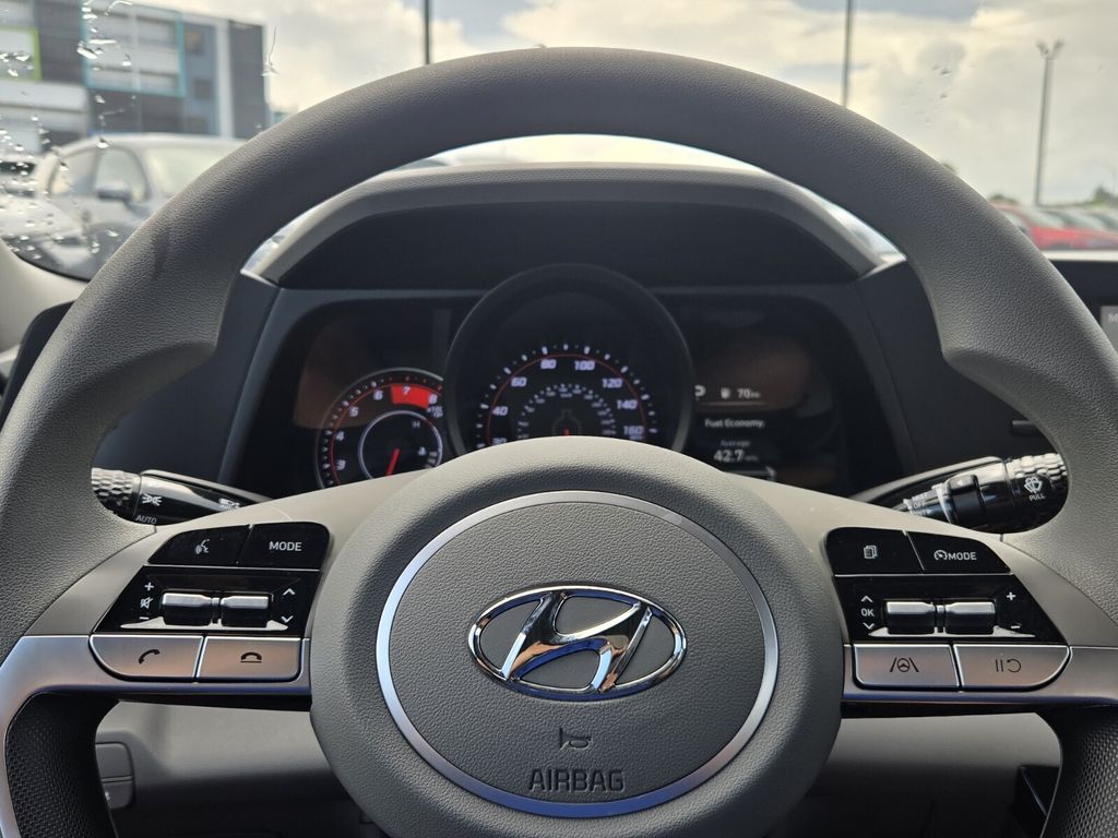 2023 Hyundai Elantra - $19,599