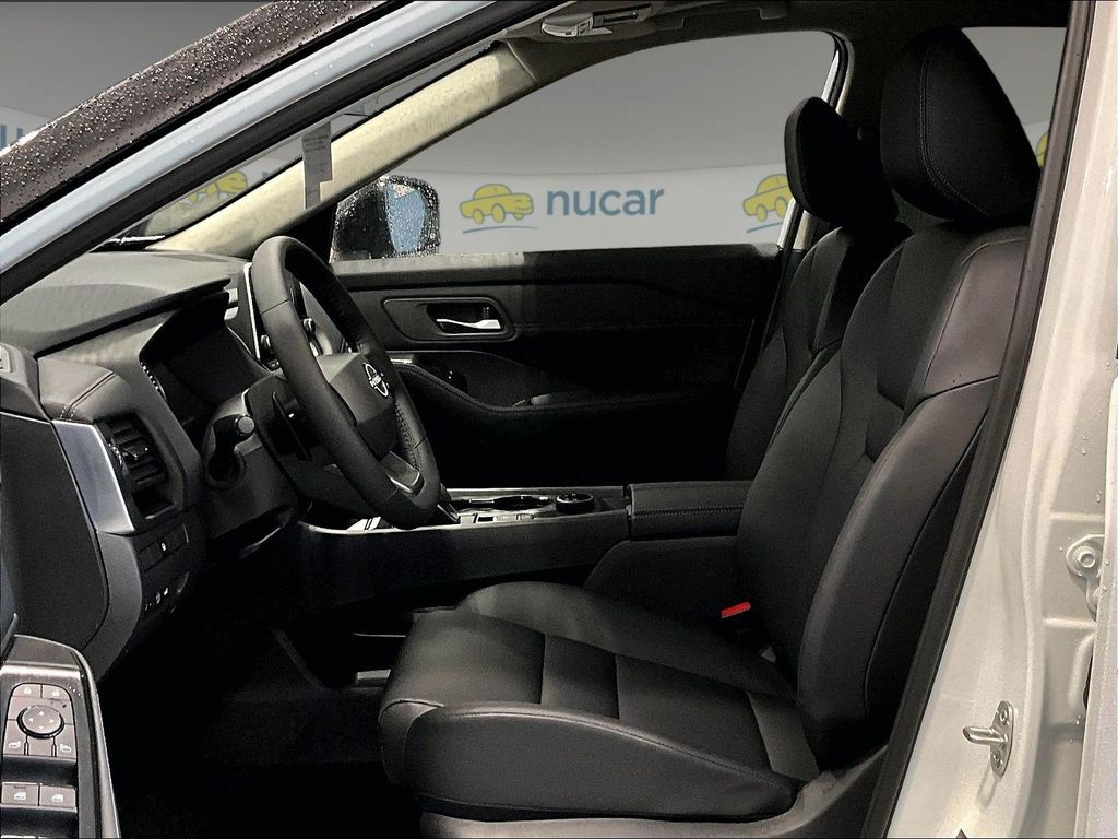 2026 Nissan Rogue — photo 9