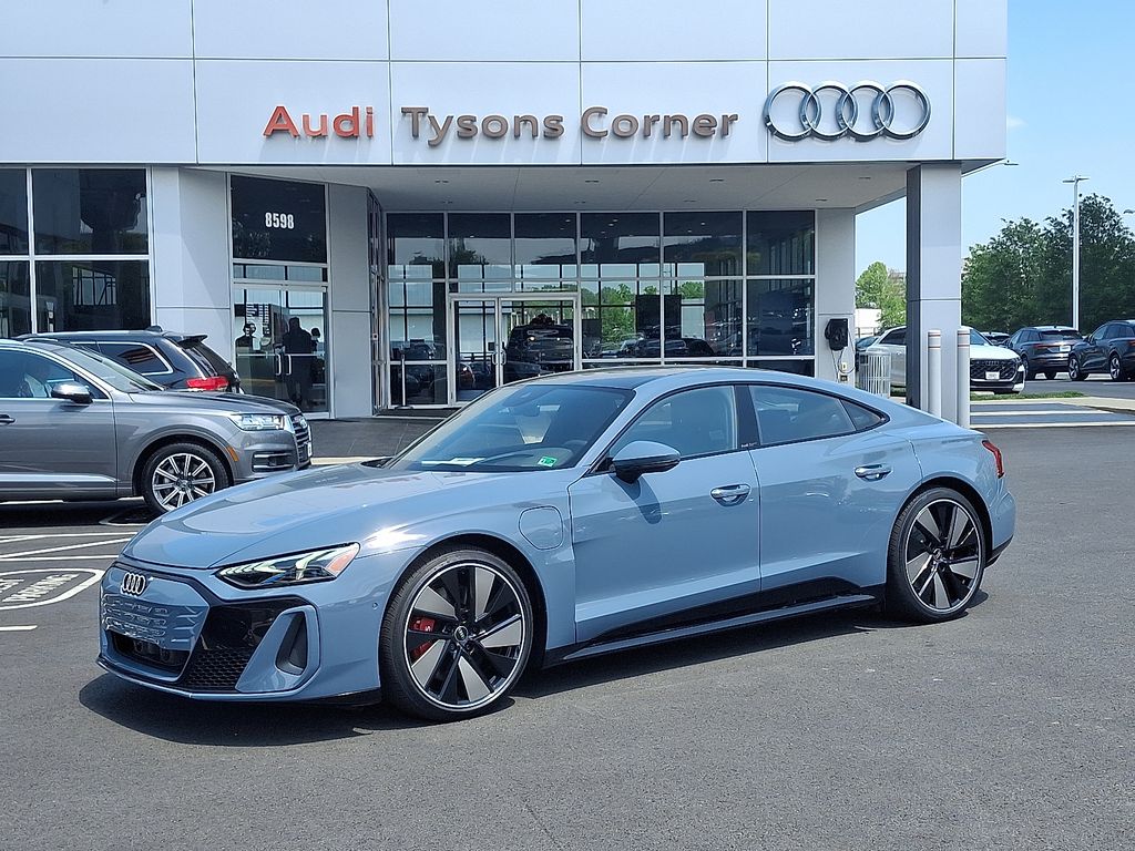 2025 Audi e-tron GT Premium Plus -
                Vienna, VA
