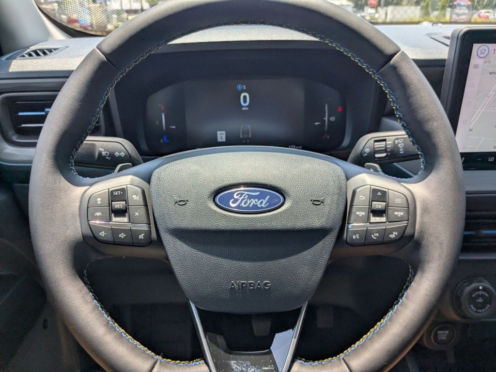 2025 Ford Maverick Lobo