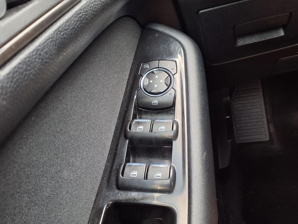 2015 Ford Edge SEL White at Autostrade