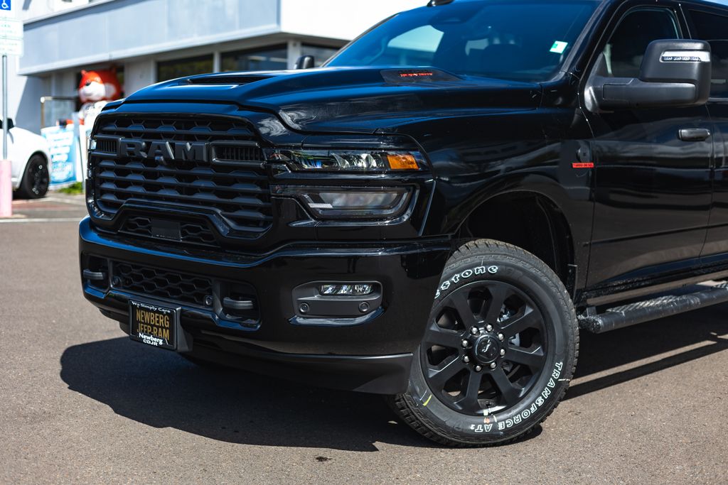 2026 Ram 2500 Black Express Tradesman thumbnail 3