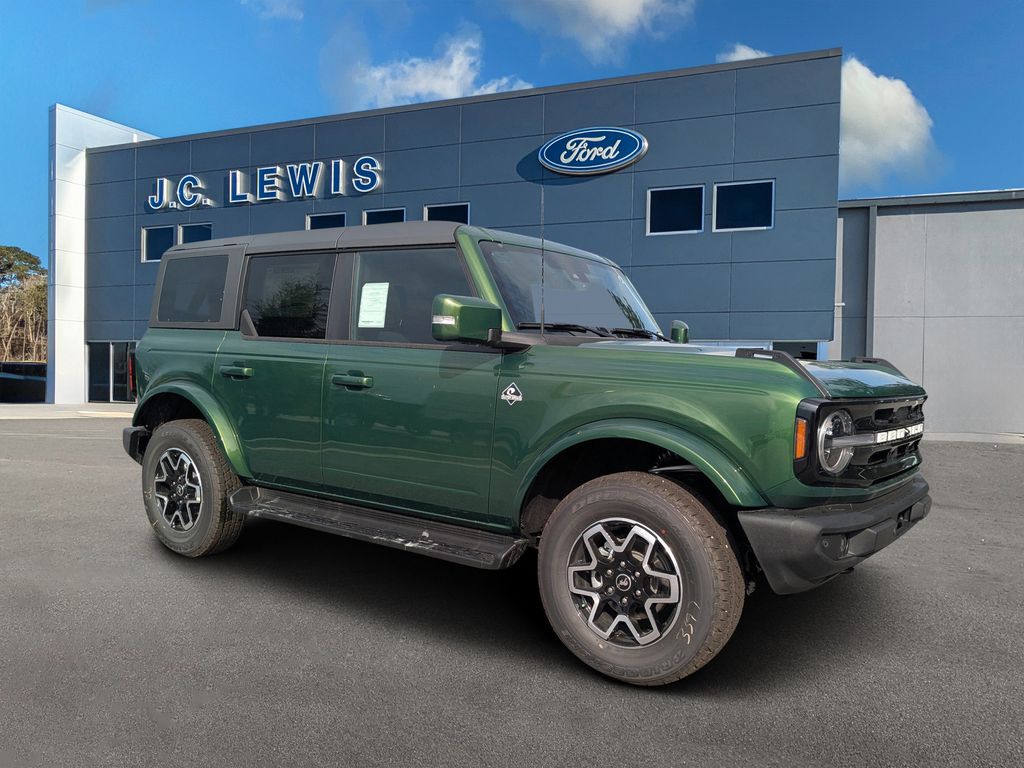 2025 Ford Bronco Outer Banks