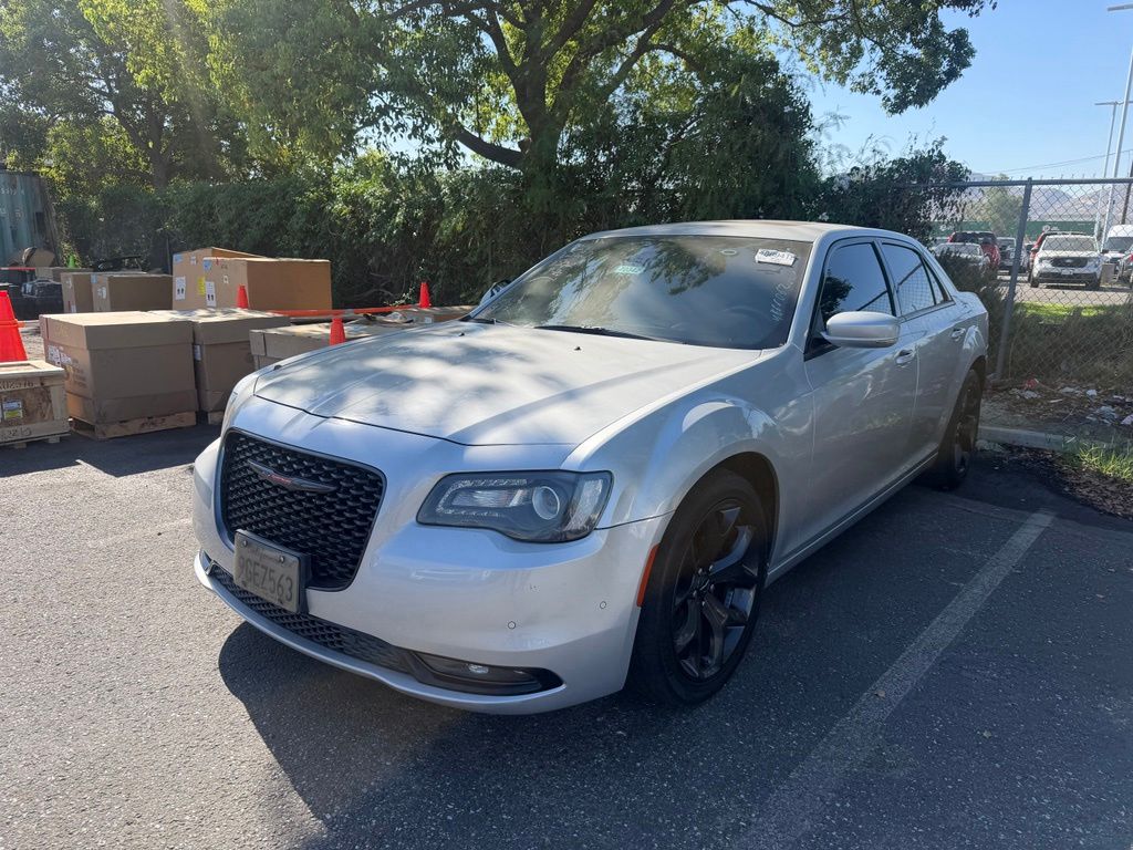 Silver Mist Clearcoat 2021 Chrysler 300 Sedan Rear-Wheel Drive 8-Speed Automatic