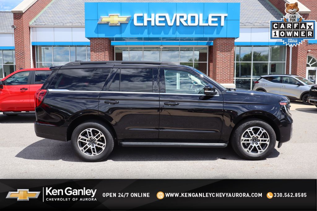 Agate Black Metallic 2025 Ford Expedition SUV / Crossover Four-Wheel Drive Automatic