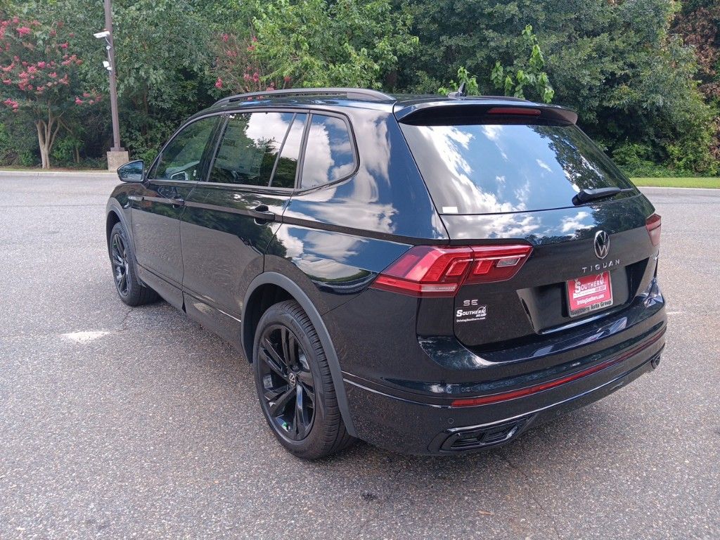 2024 Volkswagen Tiguan 2.0T SE R-Line Black 3