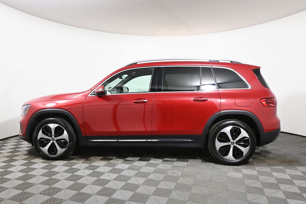 Thumbnail: 2026 Mercedes-Benz GLB - 2