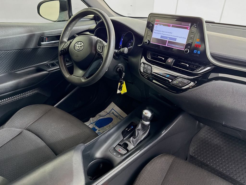 Used Car 2019 Toyota C-hr  Le For Sale Under $20,000 In Austin, Texas