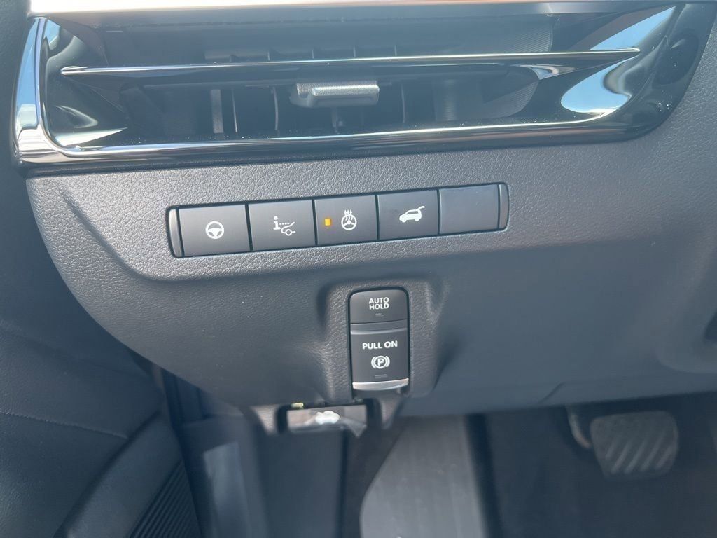 2025 Champagne Silver Metallic Nissan Murano Platinum AWD SUV