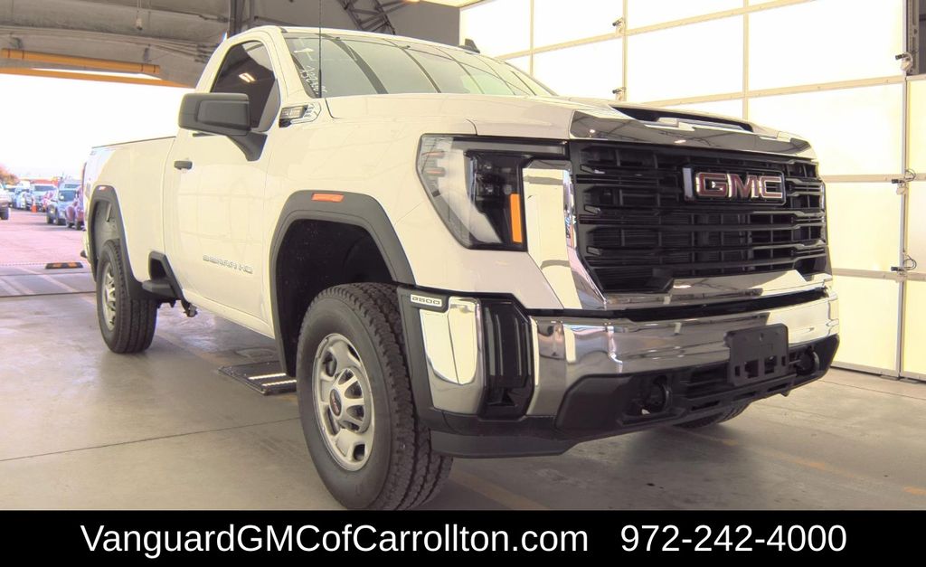 2025 GMC Sierra 2500HD Pro Regular Cab LB 4WD