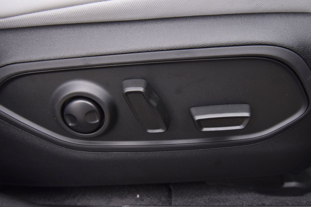 new 2026 Jeep Cherokee car, priced at $42,713