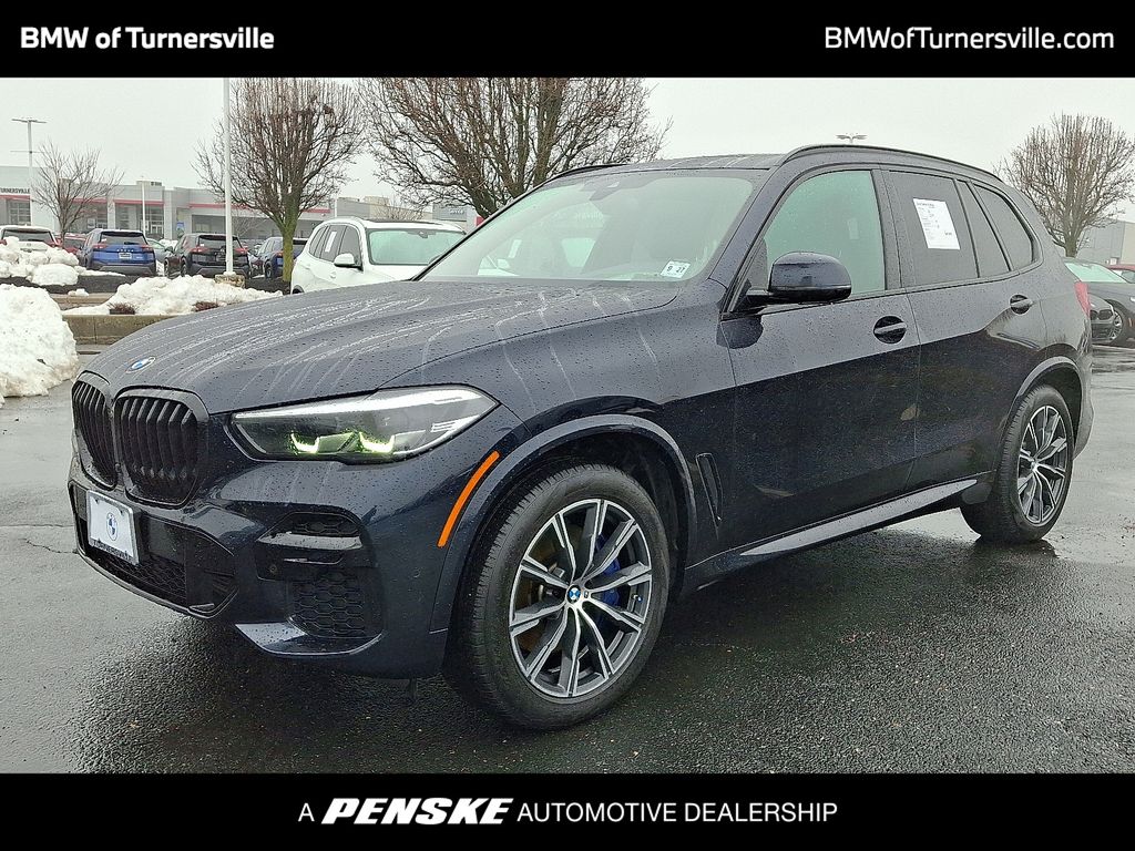 Thumbnail: 2022 BMW X5 - 1