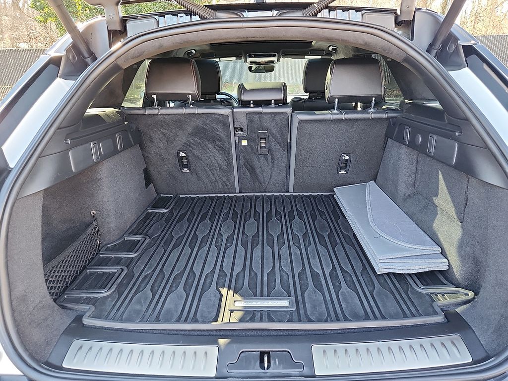 Thumbnail: 2023 Land Rover Range Rover Velar - 30