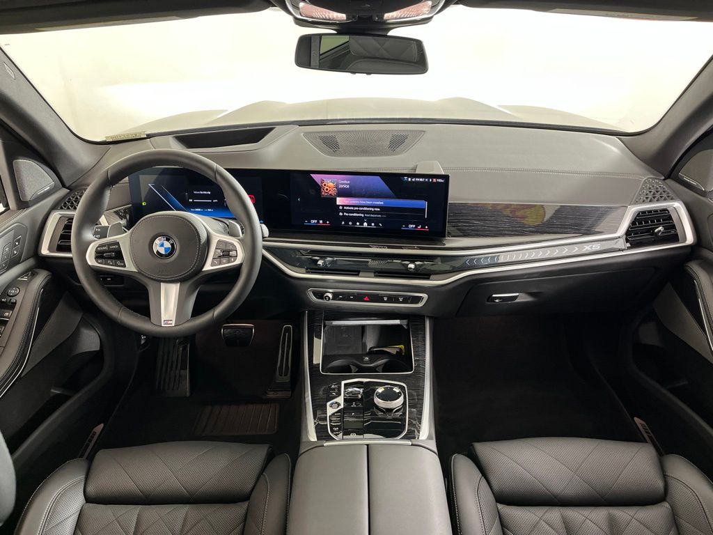 Thumbnail: 2025 BMW X5 - 22