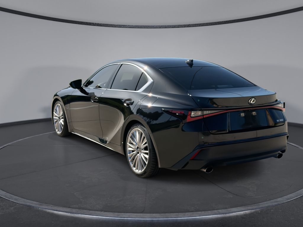 Thumbnail: 2022 Lexus IS - 10