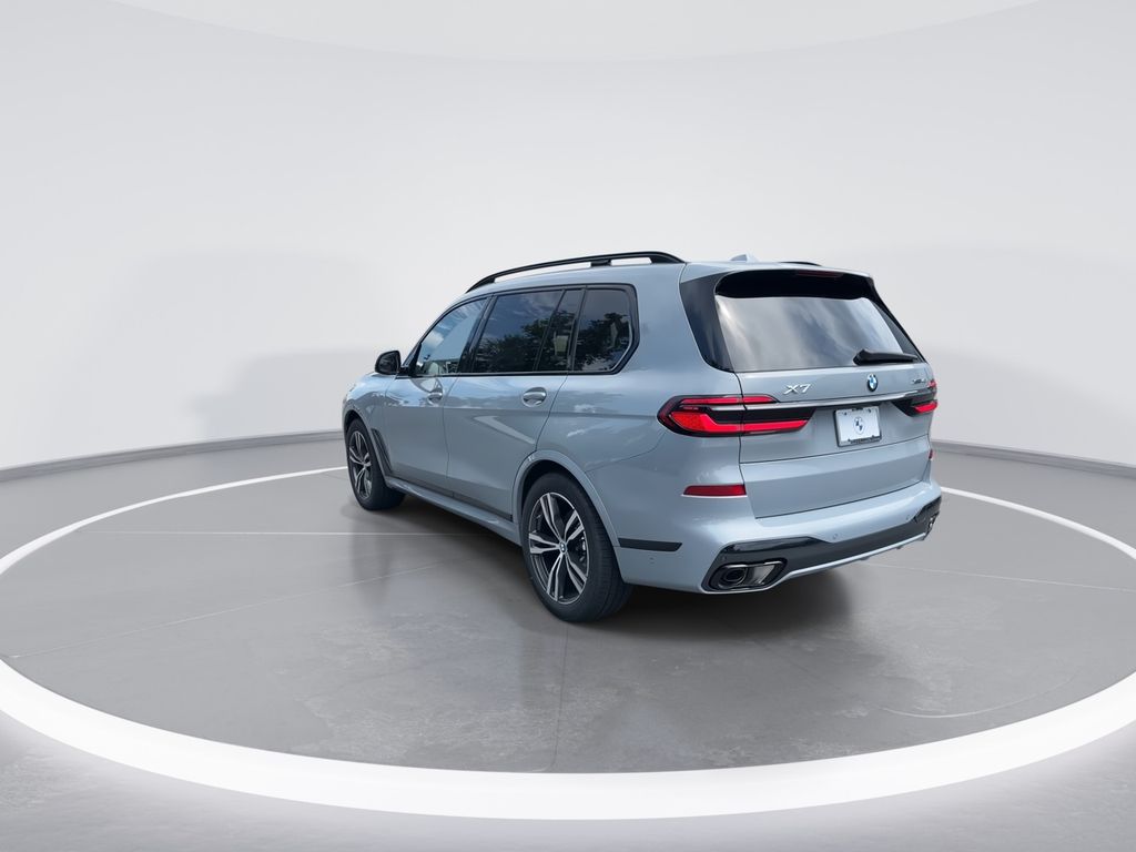 Thumbnail: 2026 BMW X7 - 6