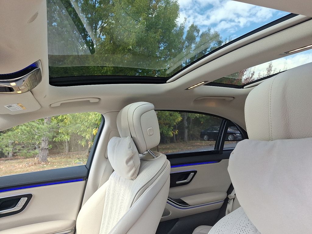 Thumbnail: 2022 Mercedes-Benz S-Class - 14
