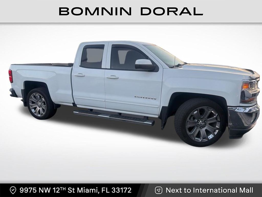 Summit White 2018 Chevrolet Silverado 1500 LT Double Cab RWD Pickup Truck 4X2 6-Speed Automatic Overdrive