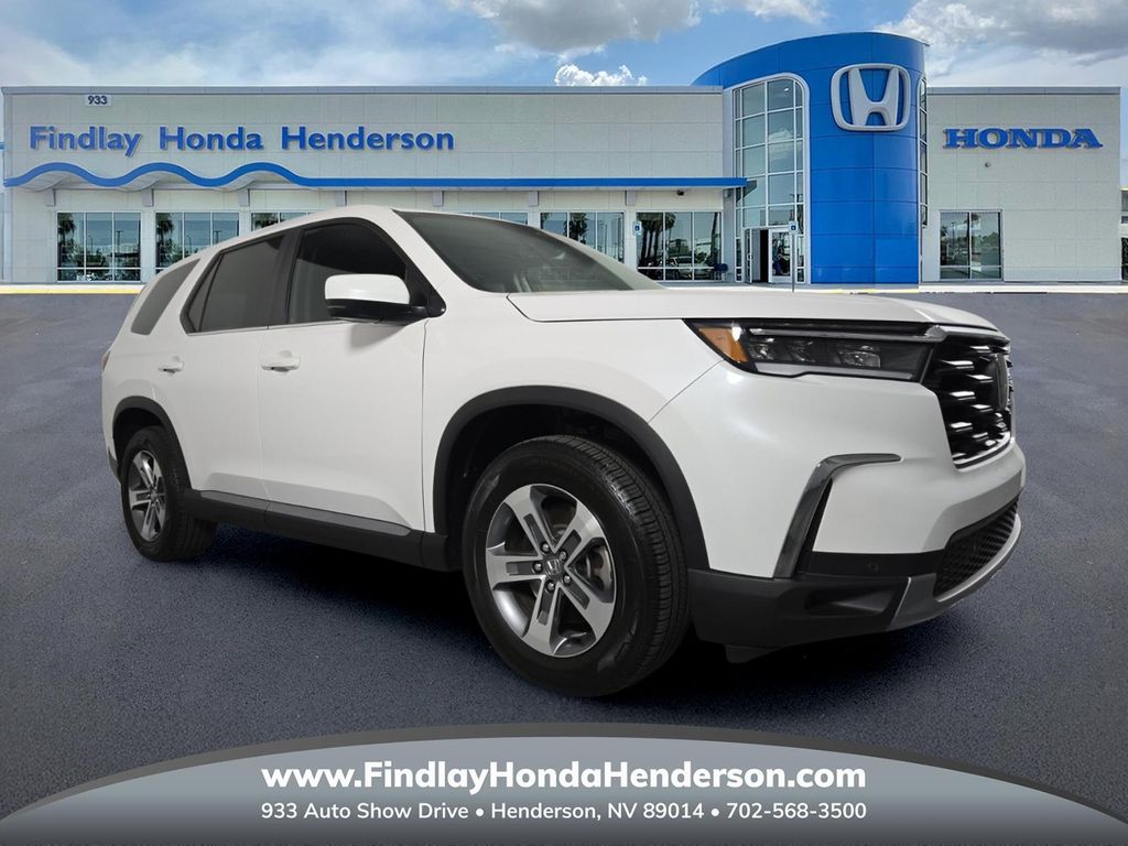 Platinum White Pearl 2025 Honda Pilot SUV / Crossover Front-Wheel Drive Automatic