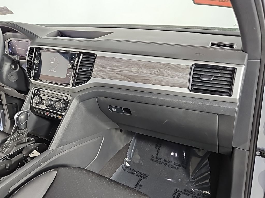 Thumbnail: 2023 Volkswagen Atlas - 14