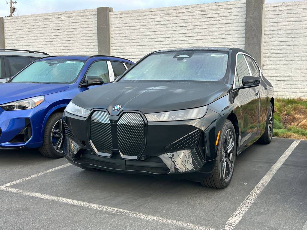 Thumbnail: 2026 BMW iX - 2