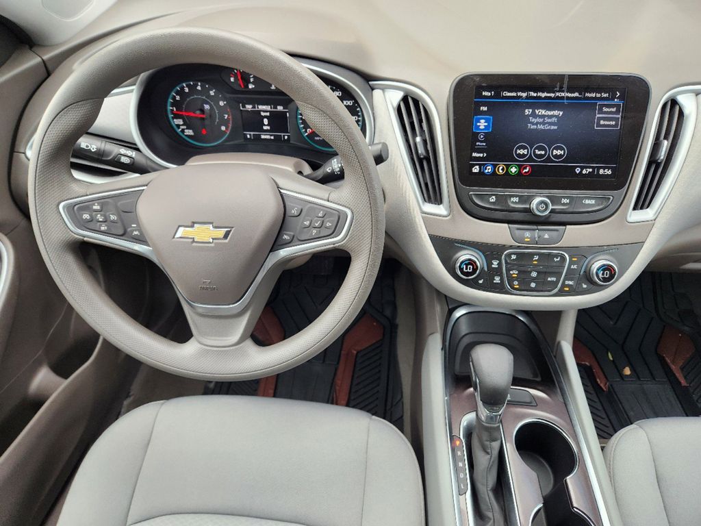 2023 Chevrolet Malibu LT 28