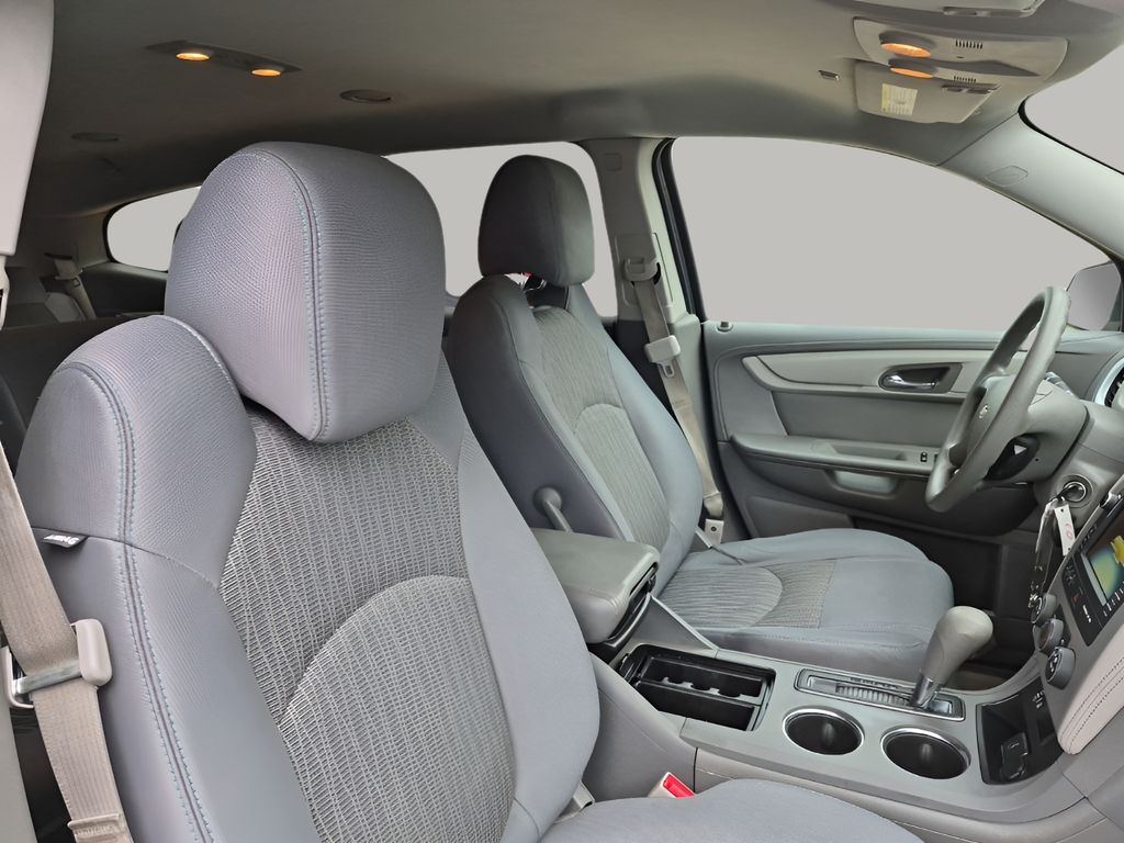 Used 2015 White Chevrolet LS image 15