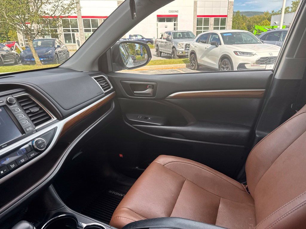 Used 2019 Toyota Highlander SUV