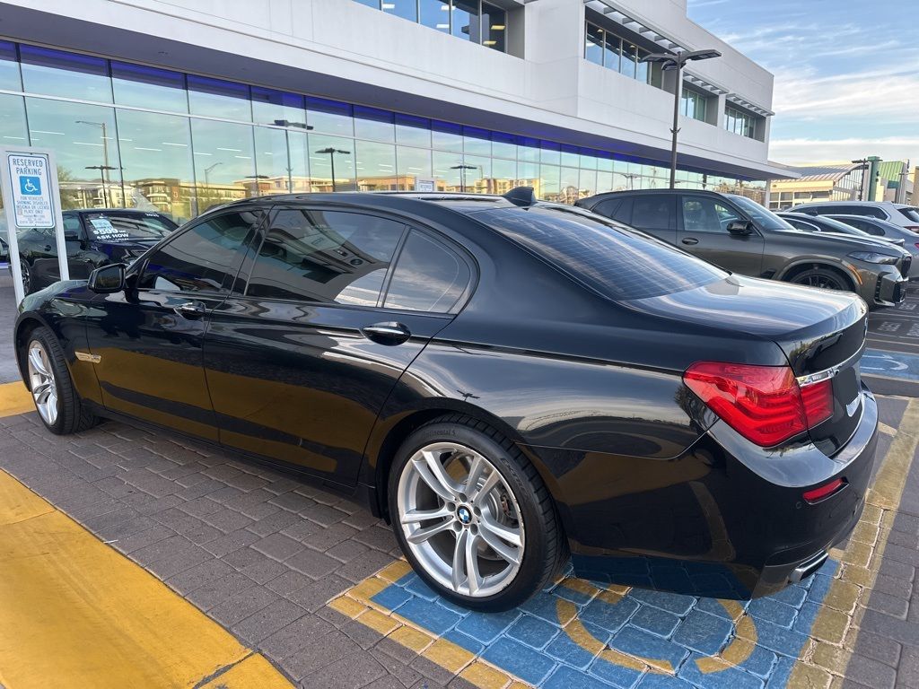 Thumbnail: 2012 BMW 7 Series - 5