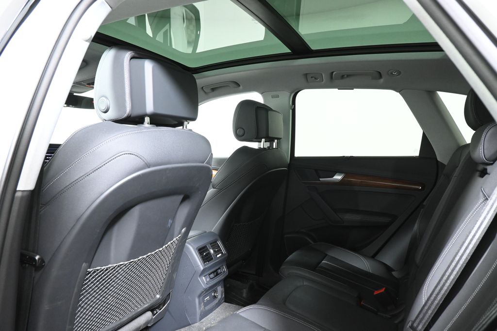 2023 Audi Q5 e Prestige 5