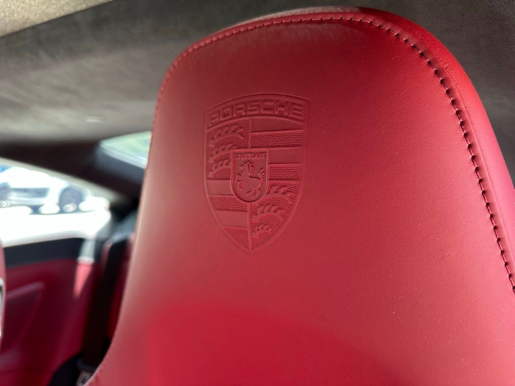 Thumbnail: 2017 Porsche 911 - 18