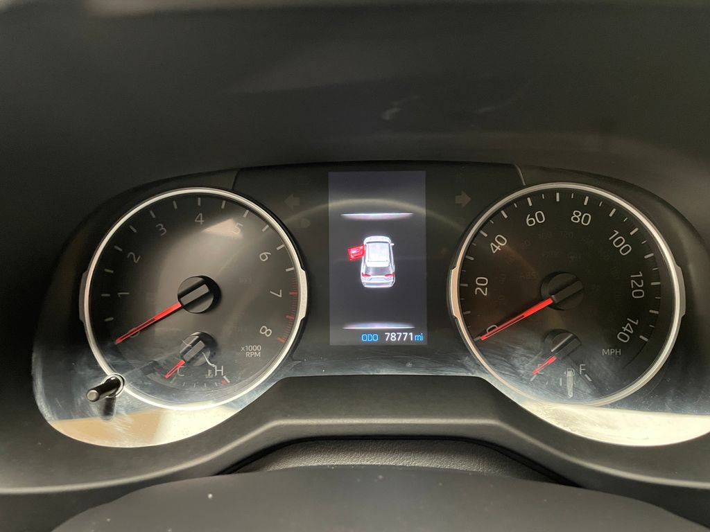 Thumbnail: 2021 Toyota RAV4 - 24