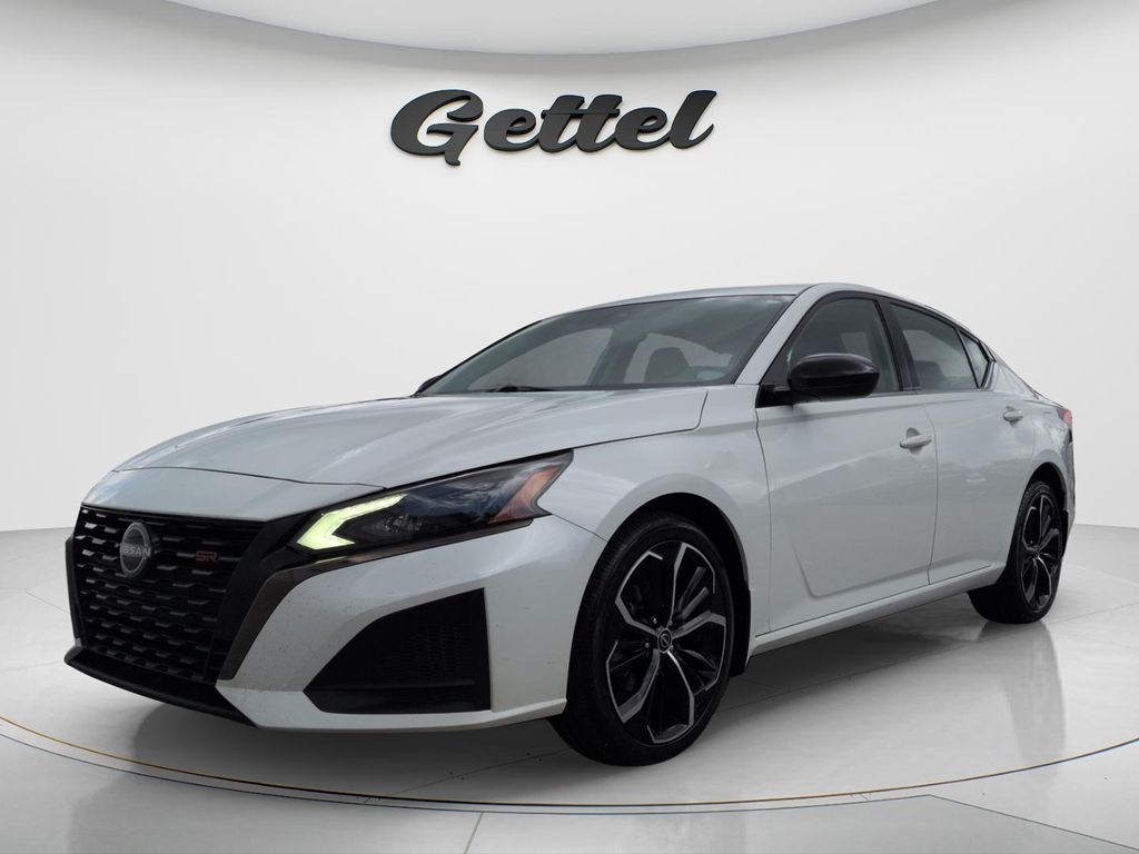 2023 Nissan Altima 2.5 SR