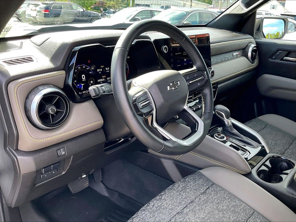 2024 Chevrolet Colorado — photo 8